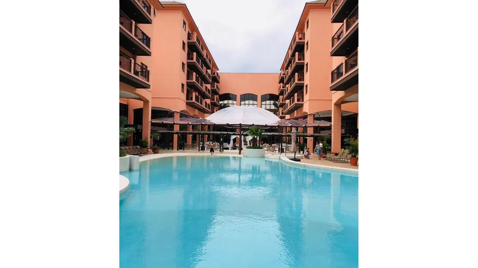 Apartamento em resort pé na areia em Jurerê JBVSUP Florianópolis 0*,