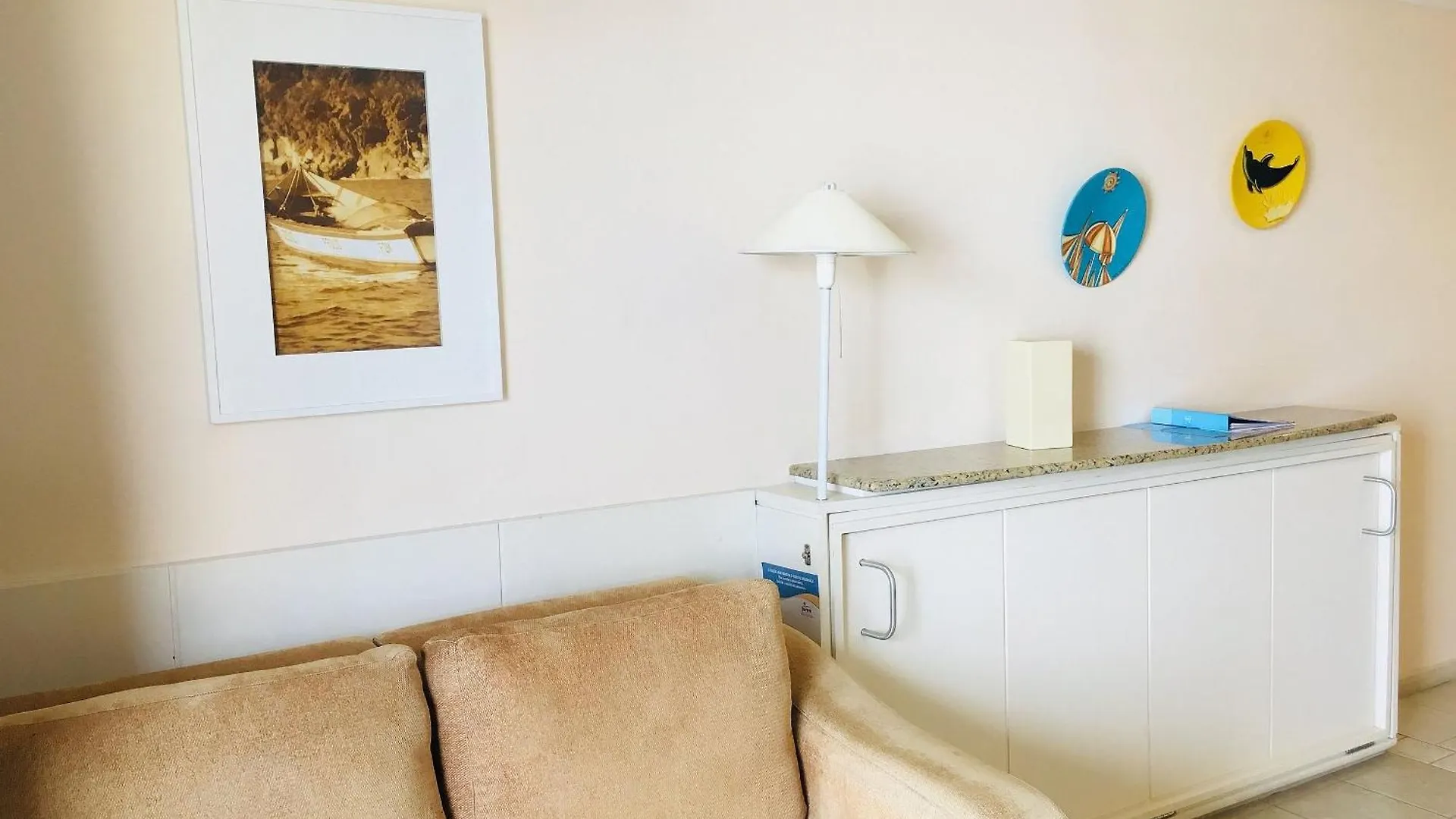 Apartamento em resort pé na areia em Jurerê JBVSUP Florianópolis Brasil