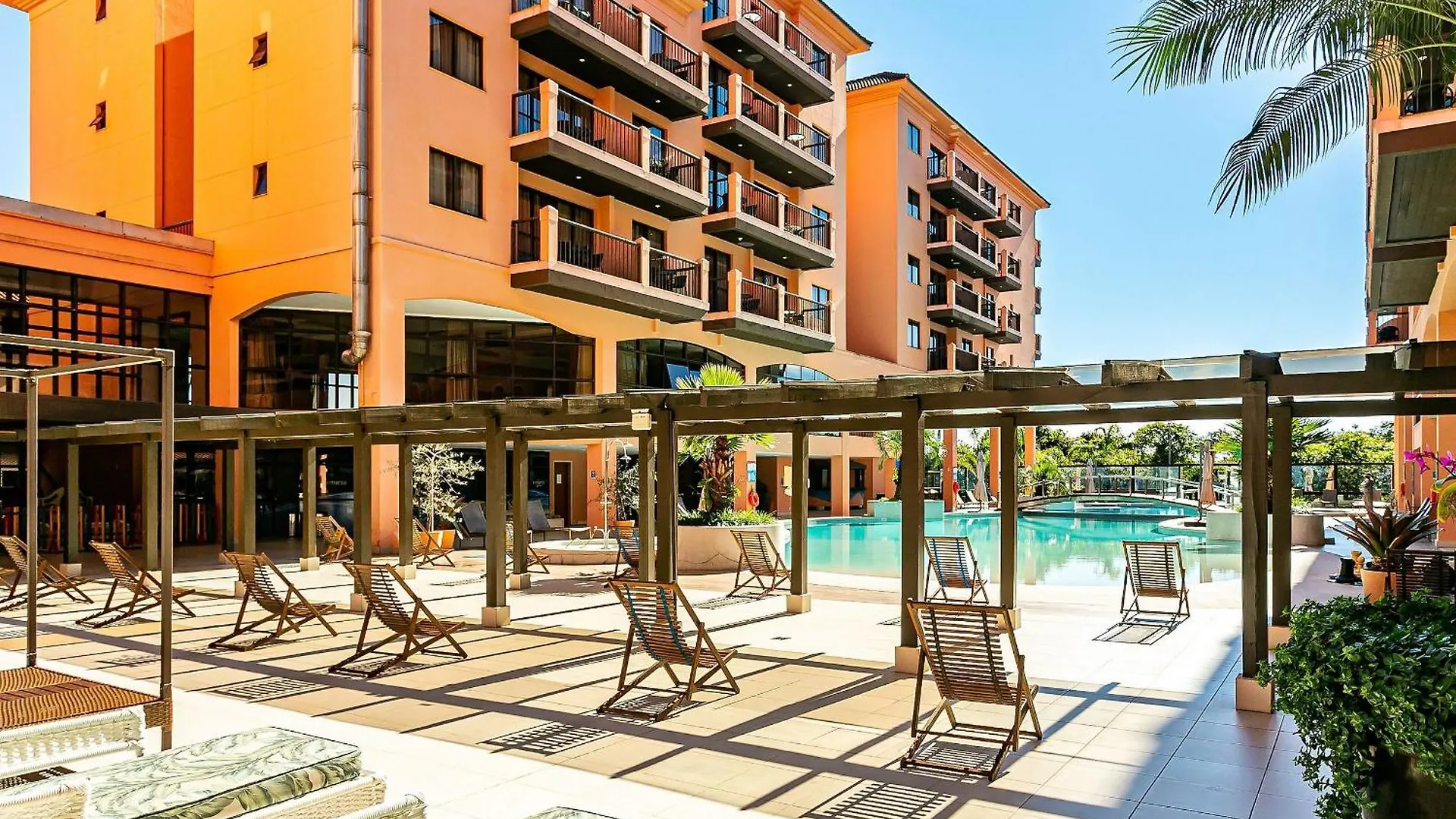 Apartamento em resort pé na areia em Jurerê JBVSUP Florianópolis