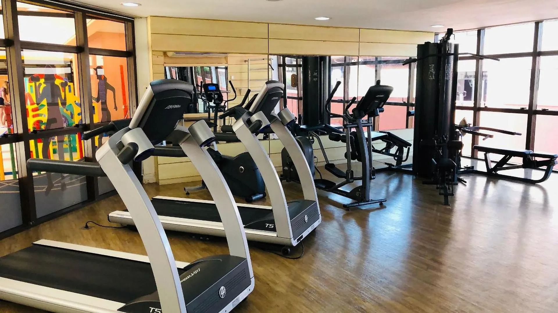 Apartamento em resort pé na areia em Jurerê JBVSUP Florianópolis